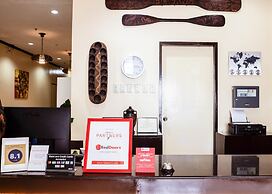 RedDoorz Plus near Rizal Junction