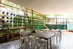 RedDoorz @ Dinagpan Street Coron