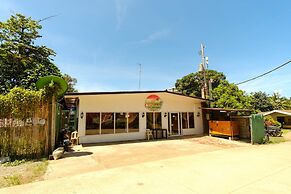 RedDoorz @ Governors Drive Coron