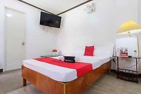 RedDoorz @ Governors Drive Coron