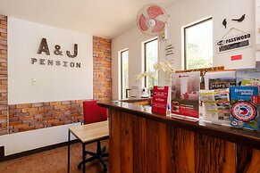 RedDoorz near Coron Coliseum