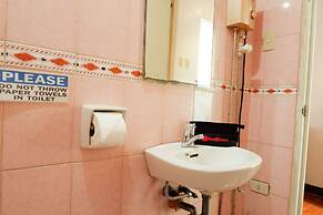 RedDoorz near Maribago Barangay Hall