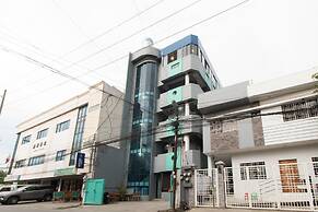 RedDoorz near Liceo De Cagayan University Highschool