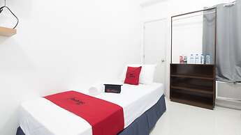 RedDoorz near Liceo De Cagayan University Highschool