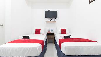 RedDoorz near Liceo De Cagayan University Highschool