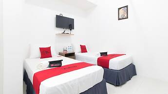 RedDoorz near Liceo De Cagayan University Highschool