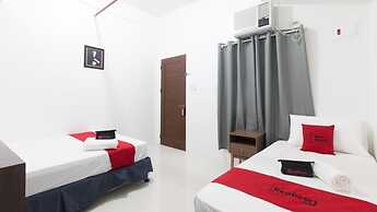 RedDoorz near Liceo De Cagayan University Highschool