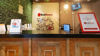 RedDoorz near Fishermall Quezon City