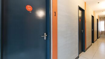 RedDoorz near Fishermall Quezon City