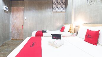 RedDoorz Plus @ Taft North Mandurriao