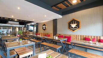 RedDoorz Plus @ Taft North Mandurriao