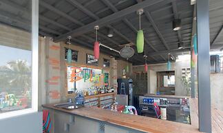 RedDoorz Plus @ Taft North Mandurriao