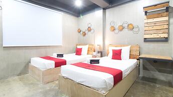 RedDoorz Plus @ Taft North Mandurriao