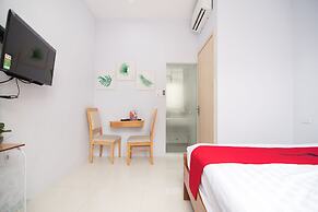 RedDoorz near Truc Bach Lake