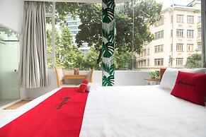 RedDoorz near Truc Bach Lake