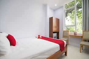 RedDoorz near Truc Bach Lake