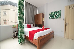 RedDoorz near Truc Bach Lake