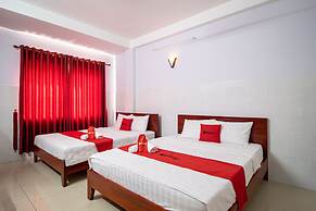 RedDoorz near Tran Nao Street