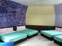 J Lin Hostel