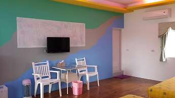 J Lin Hostel