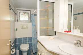 Cozy Flat In An Olive Grove Near a Sandy Beach