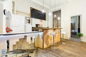 Premium Central Loft