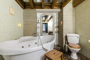 Premium Central Loft