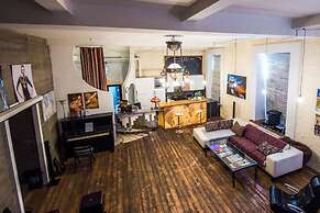 Premium Central Loft