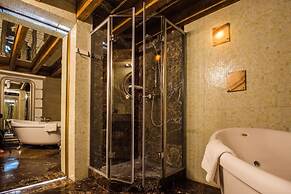 Premium Central Loft