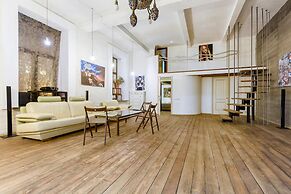 Premium Central Loft