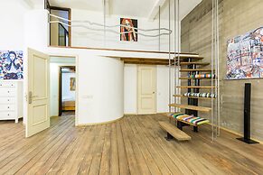 Premium Central Loft