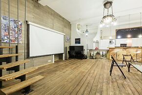 Premium Central Loft