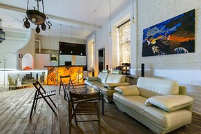 Premium Central Loft