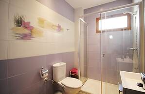 1077 Apartment Paola