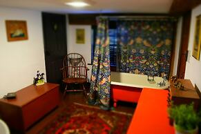 Daniels House Inn