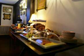 Daniels House Inn