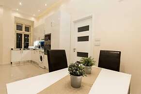 Erzsébet Spa Apartment