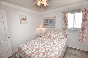 1201 Waters Edge Resort 3 Bedroom Condo by RedAwning