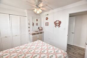 1201 Waters Edge Resort 3 Bedroom Condo by RedAwning