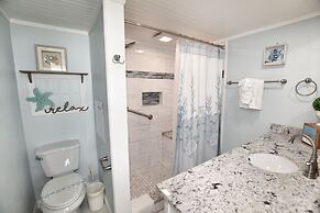 1201 Waters Edge Resort 3 Bedroom Condo by RedAwning