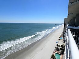 1201 Waters Edge Resort 3 Bedroom Condo by RedAwning