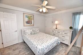 1201 Waters Edge Resort 3 Bedroom Condo by RedAwning