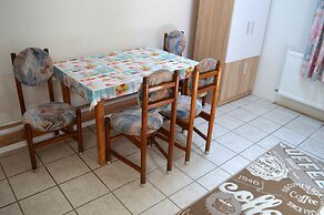 Lorabel Apartmanház Hévíz