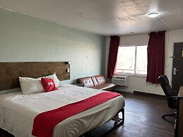 OYO Hotel Downtown Peoria I-74