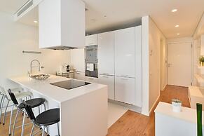 Sunny & Bright Amoreiras Apartment