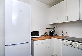 Sweet Garden Apartment