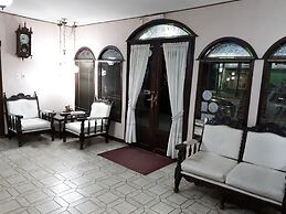 Hotel Alcazar