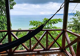 Cotingas Ocean View