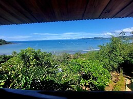 Cotingas Ocean View