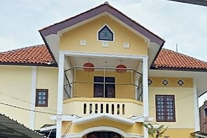 Kost 48 Surabaya